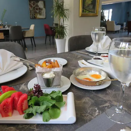 Sun 3* Nikosia