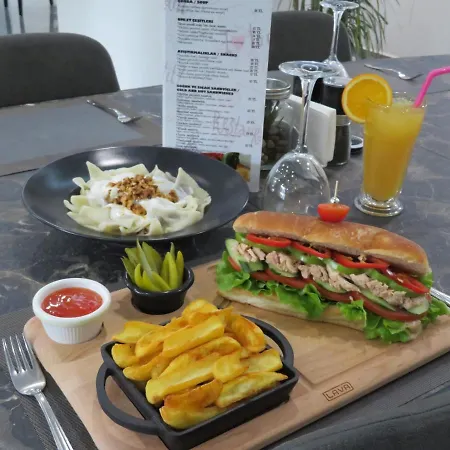 Sun Bed and Breakfast 3*